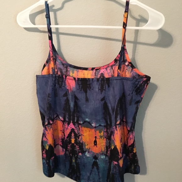 Hurley Blouse - Picture 2 of 3